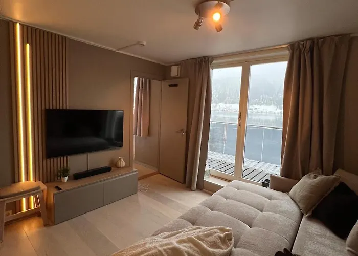 Voss Apartment In Oppheim Resort, Pool And View
