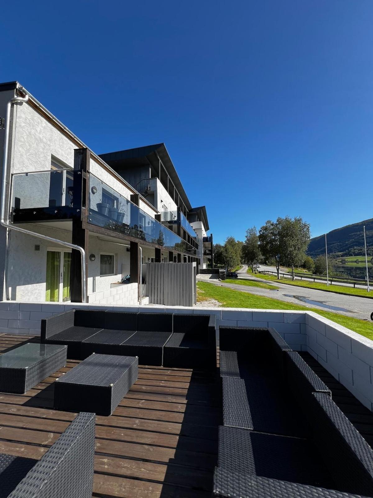 In Oppheim Resort, Pool And View * Voss